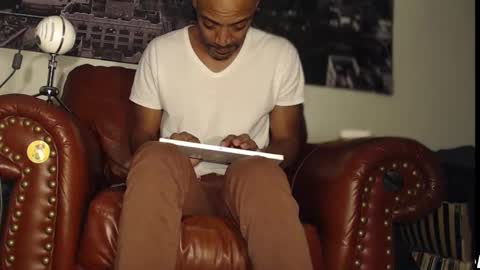 Snapshot of swolebbc chatting on 10/23/25, 05:18 The DickGod online show from 10/23/25, 05:18