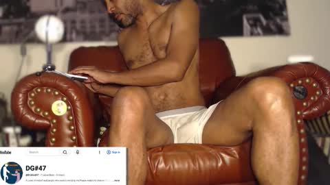 Snapshot of swolebbc chatting on 10/29/25, 08:05 The DickGod online show from 10/29/25, 08:05