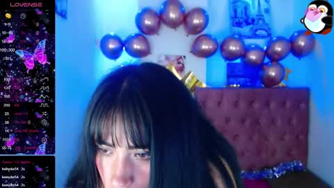Snapshot of sylvana_19 chatting on 01/01/25, 11:07 online show from 01/01/25, 11:07