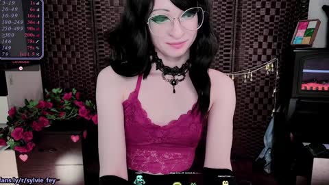 Snapshot of sylvie_fey chatting on 02/02/25, 02:06 Sylvie online show from 02/02/25, 02:06