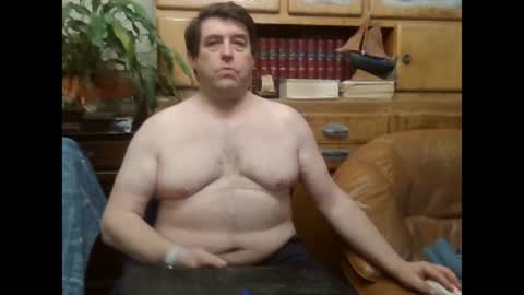 Snapshot of sympa_trique chatting on 12/13/24, 07:32 sympa_trique online show from 12/13/24, 07:32