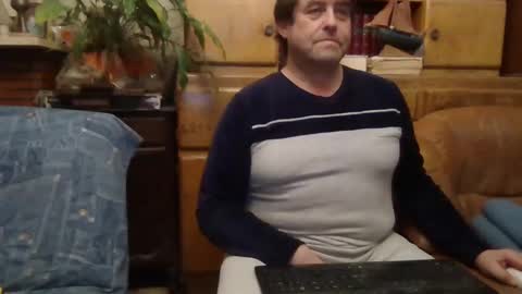 Snapshot of sympa_trique chatting on 12/28/24, 06:50 sympa_trique online show from 12/28/24, 06:50