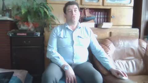 Snapshot of sympa_trique chatting on 02/11/25, 11:54 sympa_trique online show from 02/11/25, 11:54