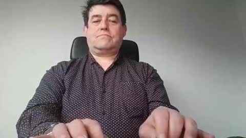 Snapshot of sympa_trique chatting on 02/14/25, 04:52 sympa_trique online show from 02/14/25, 04:52