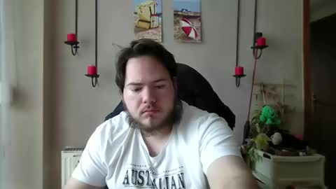 Snapshot of sympon1e chatting on 11/24/25, 11:10 sympon1e online show from 11/24/25, 11:10