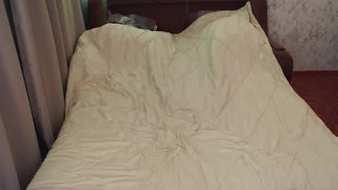 SyrenDixon online show from 10/29/25, 05:25