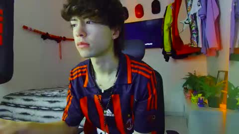 TONER online show from 10/17/25, 02:04