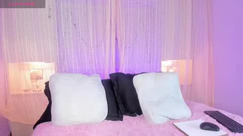 t4mmy_ online show from 11/18/25, 04:17