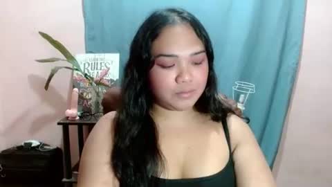 Snapshot of tabatenaxoxo chatting on 10/07/25, 10:34 Christine online show from 10/07/25, 10:34
