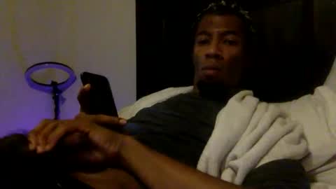 Snapshot of taejhon chatting on 11/16/25, 02:17 Taejhon online show from 11/16/25, 02:17