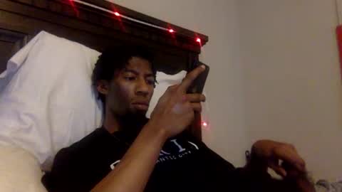 Snapshot of taejhon chatting on 11/22/25, 09:25 Taejhon online show from 11/22/25, 09:25