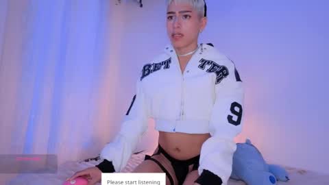 Snapshot of taichi_bluy chatting on 09/17/25, 10:50 taichi online show from 09/17/25, 10:50