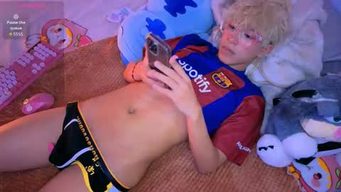 taichi online show from 10/30/25, 06:30