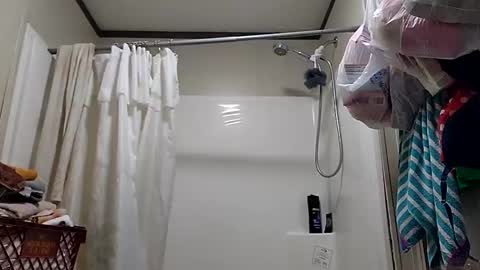 Snapshot of tailblazzer chatting on 02/05/25, 03:02 tailblazzer online show from 02/05/25, 03:02