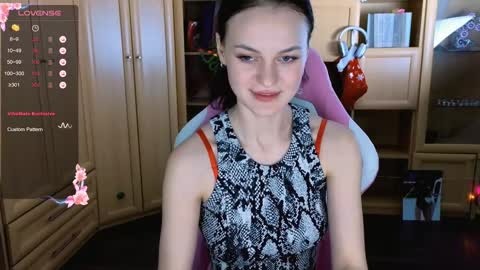 Snapshot of taissia_sweet chatting on 12/29/24, 10:47 Im Taya online show from 12/29/24, 10:47