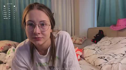 Molly online show from 10/24/25, 01:24