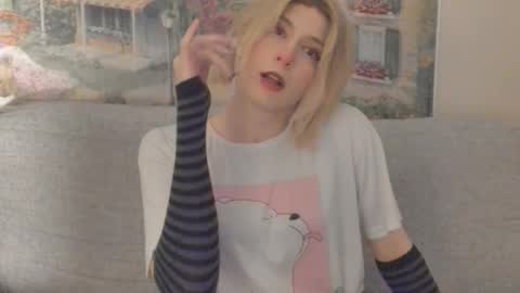 Snapshot of taka_s_paintroom chatting on 03/07/25, 03:49 Taka online show from 03/07/25, 03:49