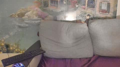 Snapshot of taka_s_paintroom chatting on 10/18/25, 10:10 Taka online show from 10/18/25, 10:10