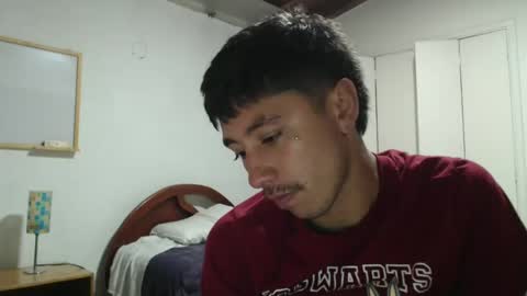 Snapshot of talhi_ chatting on 12/27/24, 04:04 talhi_ online show from 12/27/24, 04:04