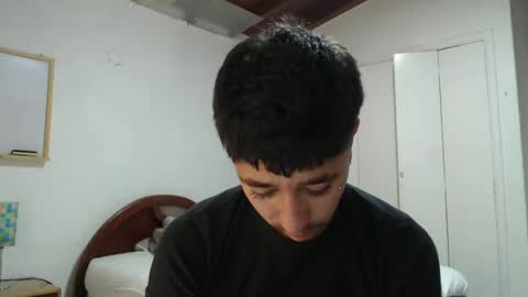 Snapshot of talhi_ chatting on 12/29/24, 02:10 talhi_ online show from 12/29/24, 02:10
