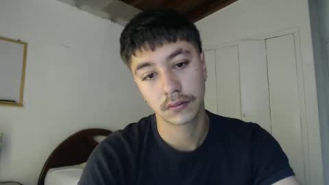 Snapshot of talhi_ chatting on 12/29/24, 05:33 talhi_ online show from 12/29/24, 05:33