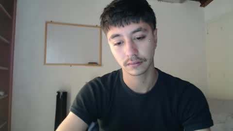 Snapshot of talhi_ chatting on 01/01/25, 05:00 talhi_ online show from 01/01/25, 05:00