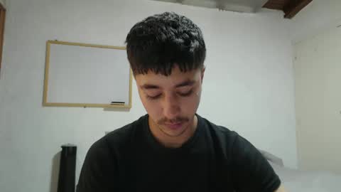 Snapshot of talhi_ chatting on 01/02/25, 01:19 talhi_ online show from 01/02/25, 01:19