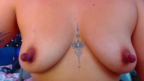 Snapshot of taliana36 chatting on 02/27/25, 01:07 taliana36 online show from 02/27/25, 01:07