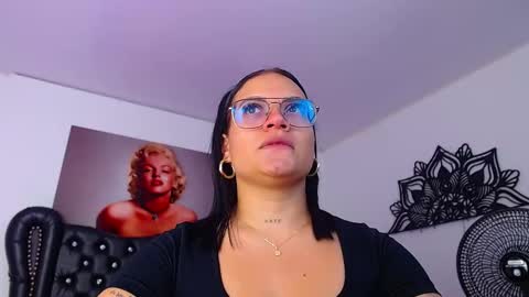 Snapshot of taliana36 chatting on 03/06/25, 12:41 taliana36 online show from 03/06/25, 12:41