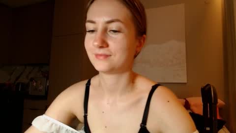 Snapshot of taliiyafiredream chatting on 01/14/25, 12:14 Kira online show from 01/14/25, 12:14