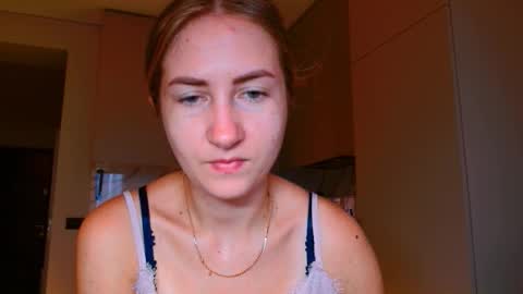  Kira  online show from 11/10/25, 06:34