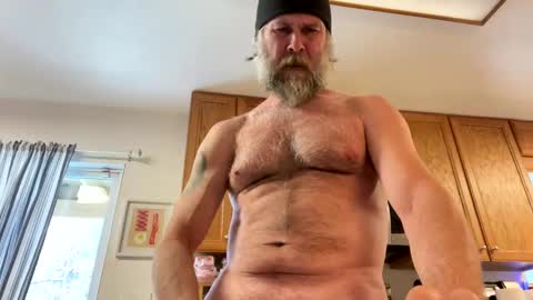 Snapshot of tallahasman chatting on 02/18/25, 09:42 tallahasman online show from 02/18/25, 09:42