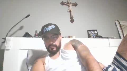 Snapshot of talllatino310 chatting on 09/18/25, 09:33 talllatino310 online show from 09/18/25, 09:33