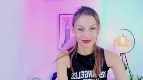 Snapshot of tamara_slimx chatting on 02/26/25, 06:47 Tamara online show from 02/26/25, 06:47