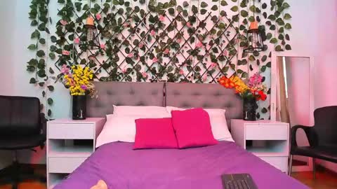 Tami online show from 02/25/25, 02:44