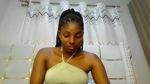 Snapshot of tamia538235 chatting on 01/18/25, 11:22 tamia online show from 01/18/25, 11:22