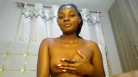 Snapshot of tamia538235 chatting on 02/11/25, 06:33 tamia online show from 02/11/25, 06:33