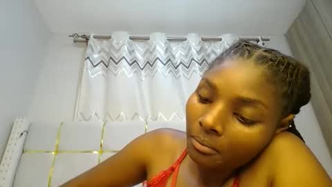 Snapshot of tamia538235 chatting on 02/15/25, 04:14 tamia online show from 02/15/25, 04:14