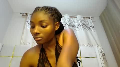Snapshot of tamia538235 chatting on 02/15/25, 09:26 tamia online show from 02/15/25, 09:26