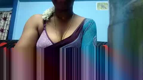 Snapshot of tamilmadhi520 chatting on 09/17/25, 05:36 tamilmadhi520 online show from 09/17/25, 05:36