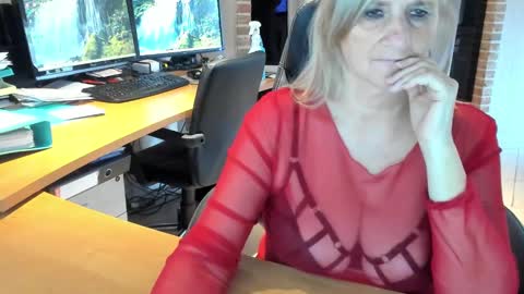 Tammy online show from 01/29/25, 02:32