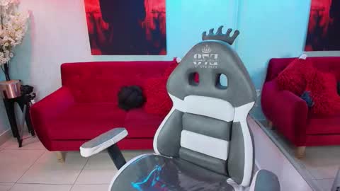 Tammy online show from 10/22/25, 02:56