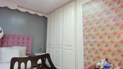 Tammara  online show from 10/22/25, 03:18