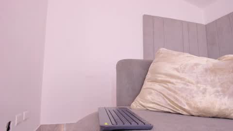 Snapshot of tamy_leen chatting on 01/09/25, 02:40 Tamy Leen online show from 01/09/25, 02:40