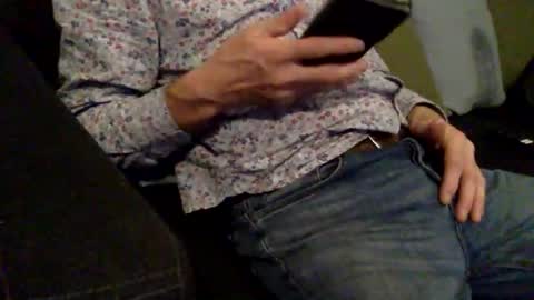 Snapshot of tangospank chatting on 09/21/25, 09:38 tangospank online show from 09/21/25, 09:38