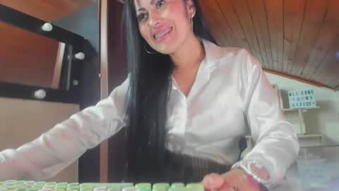 tania online show from 01/28/25, 10:56