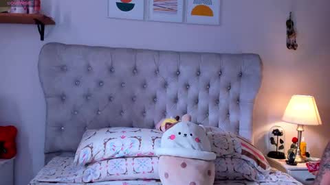 Snapshot of tania_russell23 chatting on 10/26/25, 05:30 Tania online show from 10/26/25, 05:30