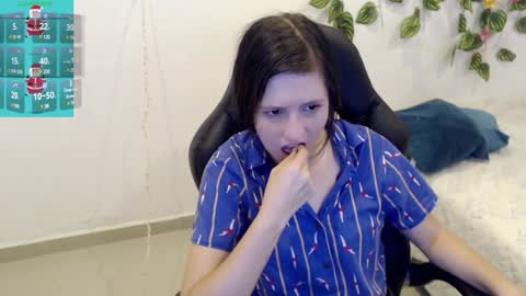 Tania  online show from 12/31/24, 03:53