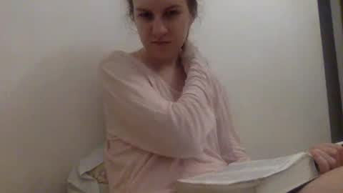 Snapshot of tanya21_2004 chatting on 09/10/25, 05:35 Dorogusha online show from 09/10/25, 05:35