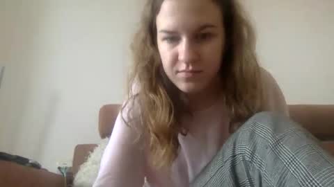 Snapshot of tanya21_2004 chatting on 10/11/25, 08:35 Dorogusha online show from 10/11/25, 08:35